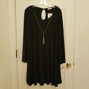 Bell Sleeve Knee Legnth Dress